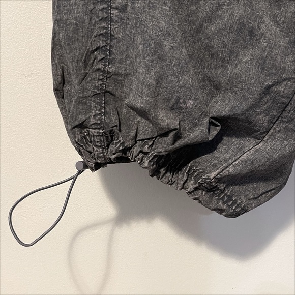 UO | Sloan Nylon Ultra-Baggy Ballon Pants - Picture 7 of 9